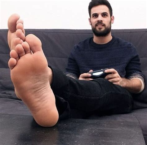 feet worship male